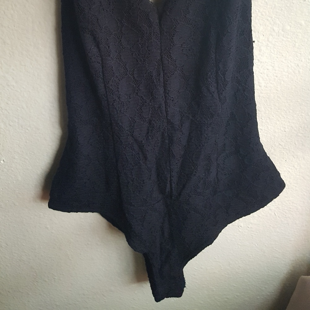 Top - Picture 2 of 4